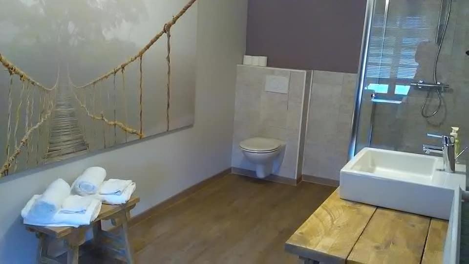 Hotel La Bourgseigneurie Bourseigne-Vieille Zewnętrze zdjęcie